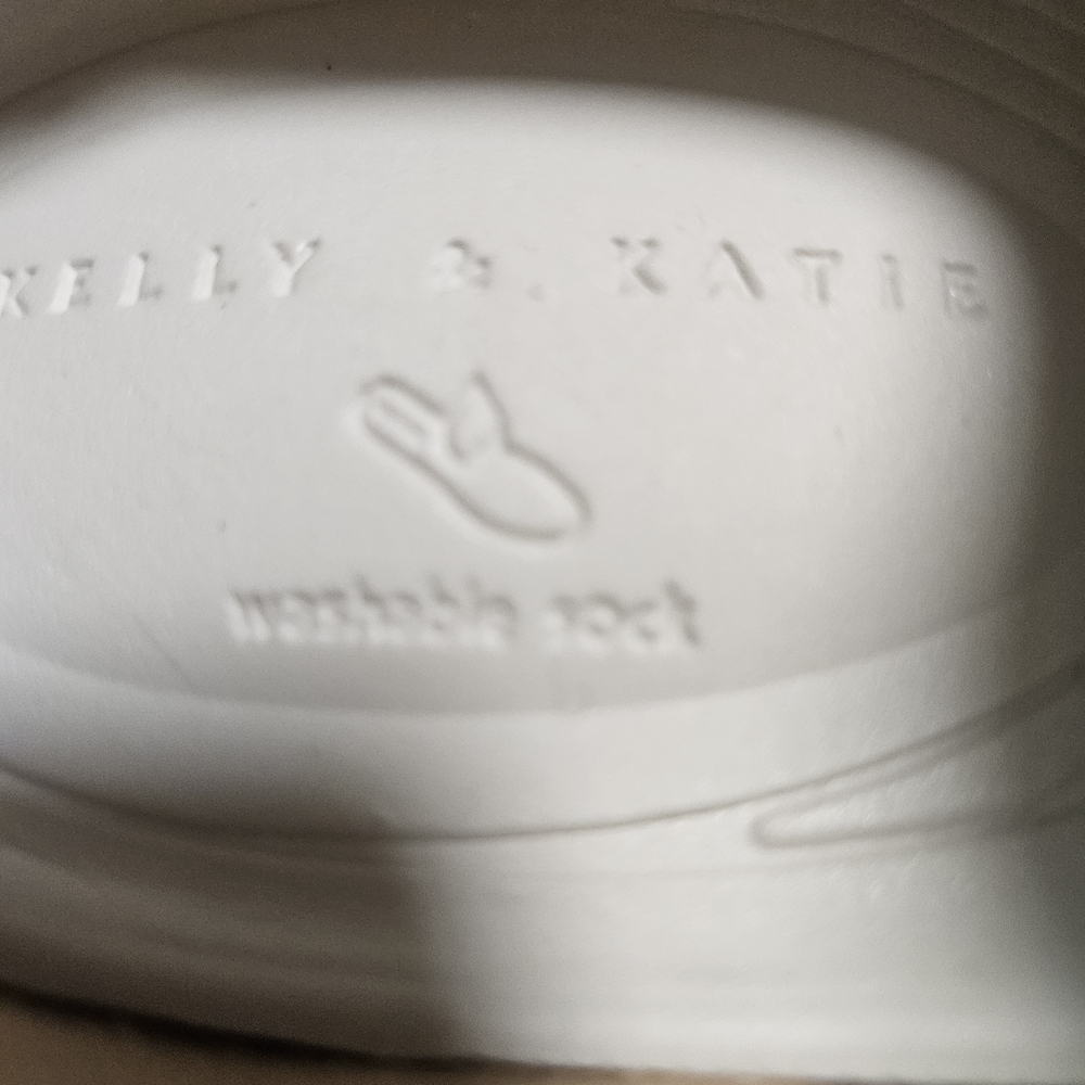 NEW Kelly & Katie Women’s 9M Metallic Gold Knit Sneakers Memory Foam Walking - Picture 6 of 15